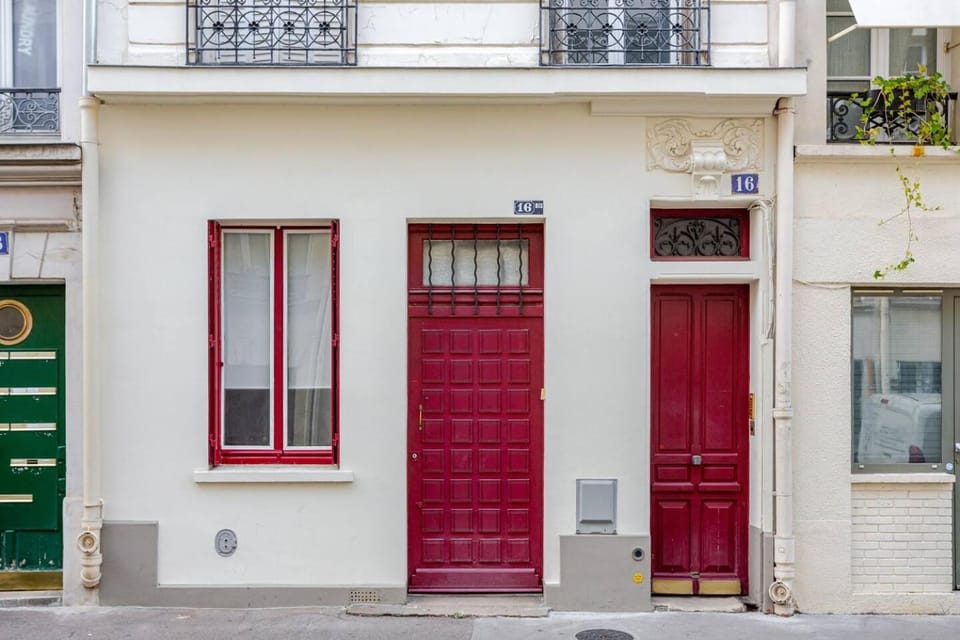 Property building, Facade/entrance, Neighbourhood, Street view