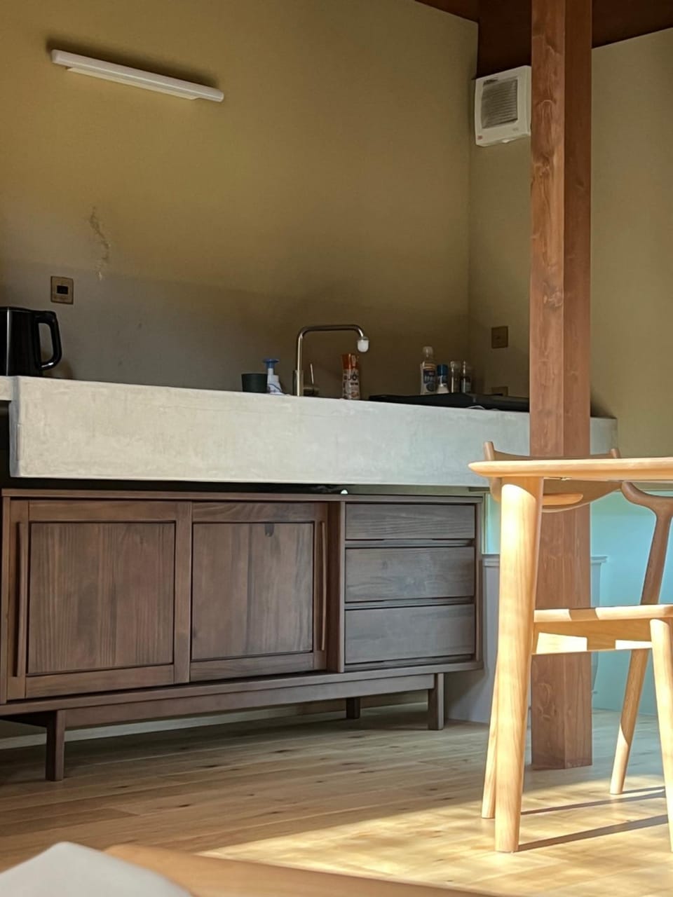 Coffee/tea facilities, Kitchen or kitchenette, Dining area