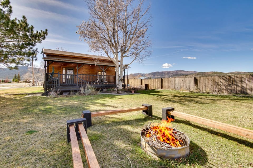 Mtn-View Cabin w/ Horse Pasture in Koosharem Cabin in Utah