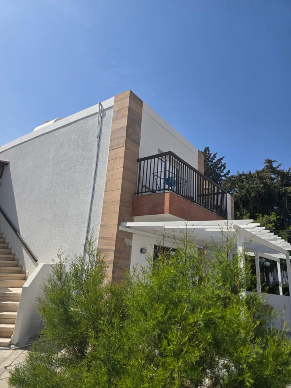 Property building, Balcony/Terrace