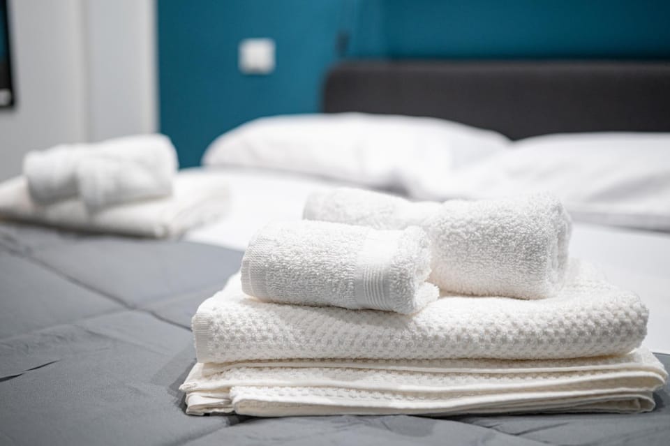towels, Internal: Not applicable to any particular room