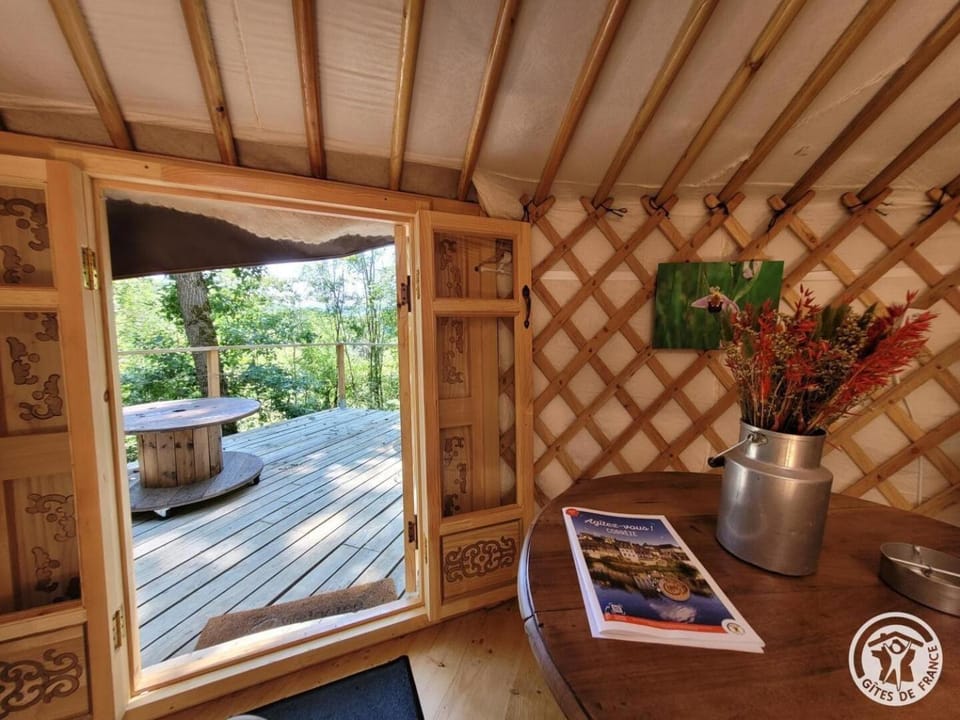 Gîte de France La yourte joulebois - Gîte de France 2 personnes MAE-6961 Apartment in Nouvelle-Aquitaine