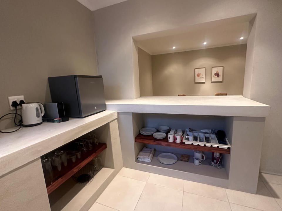 Coffee/tea facilities, Kitchen or kitchenette