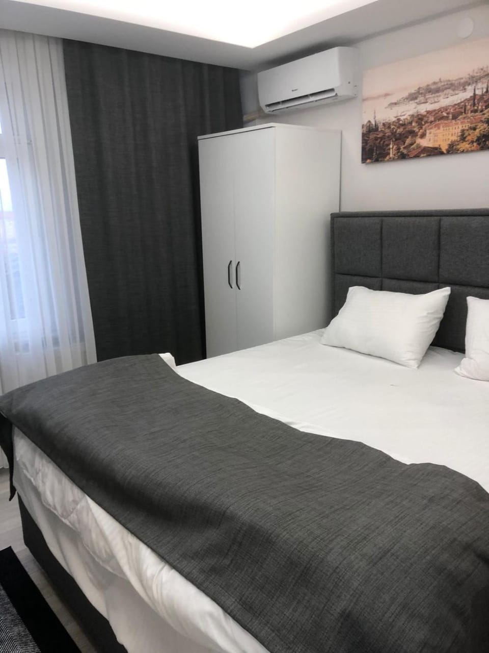 Bedroom, wardrobe