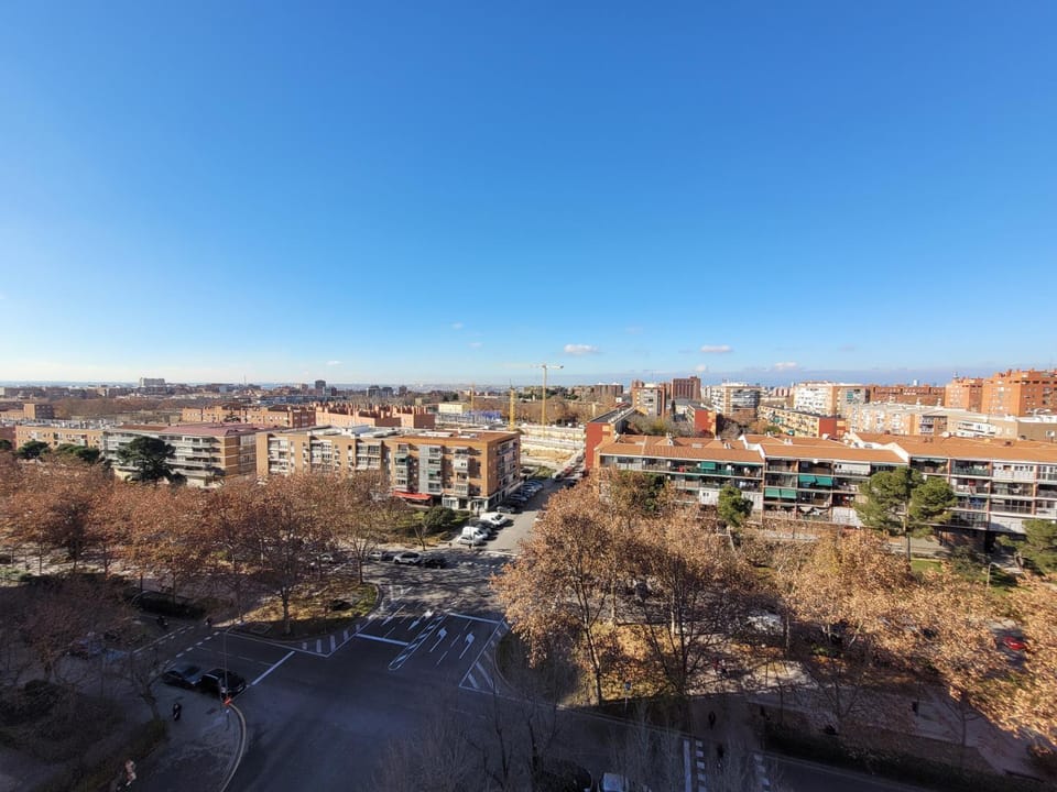 City view, Street view