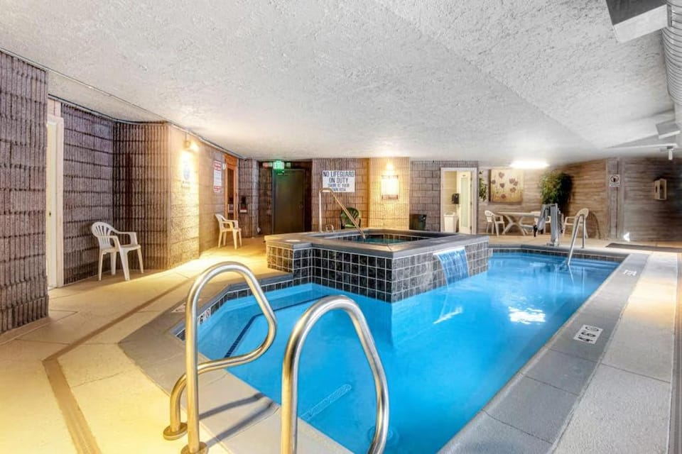 Mountain View Lakeside Retreat Apartment in Dillon