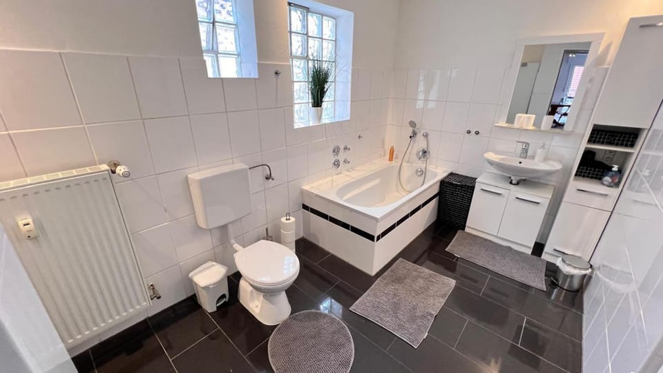 Toilet, Bathroom, Bath