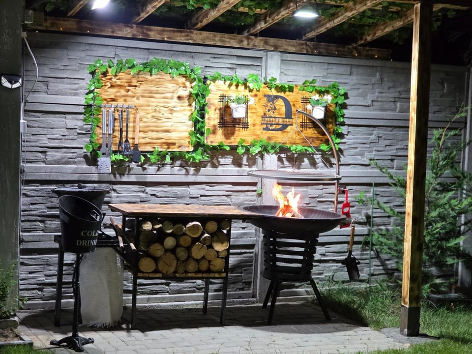 Night, BBQ facilities, Garden, Dining area