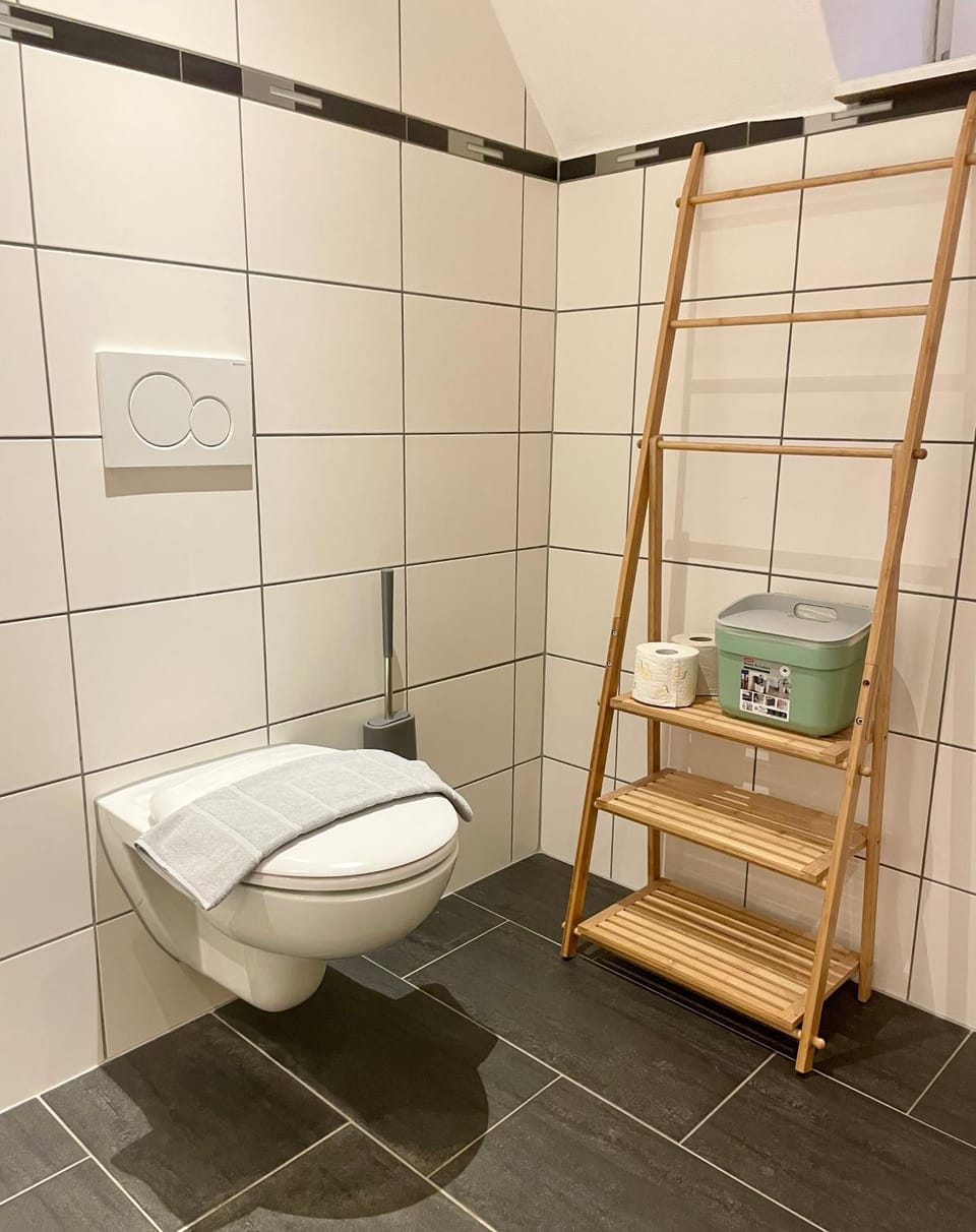 Toilet, Bathroom