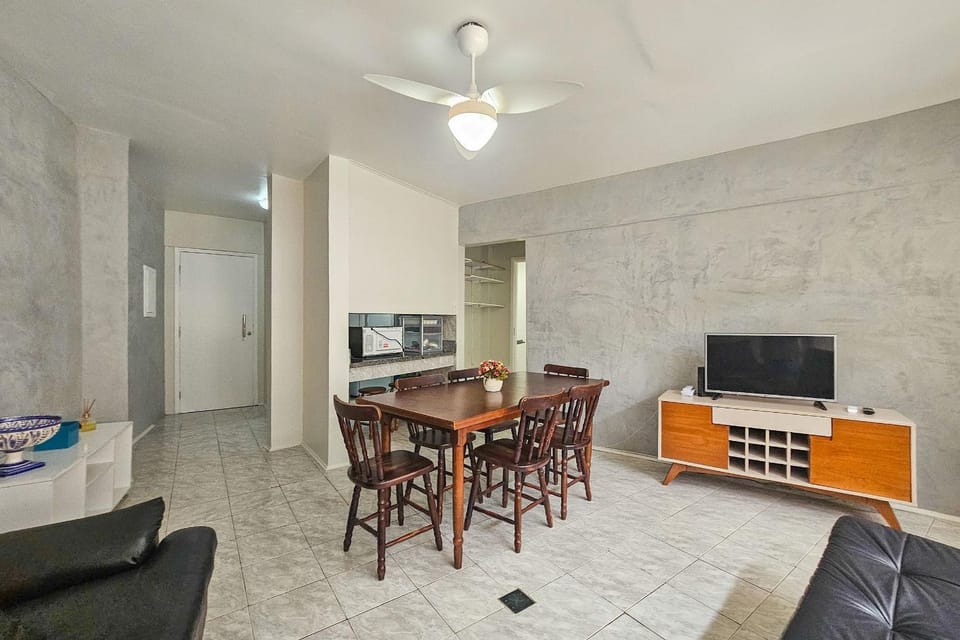 TV and multimedia, Living room, Dining area