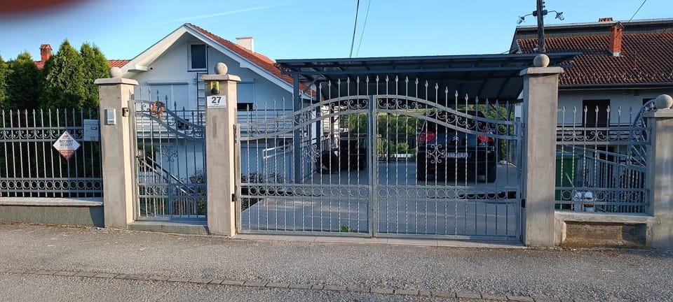 Bella vista Šumarice Apartment in Serbia