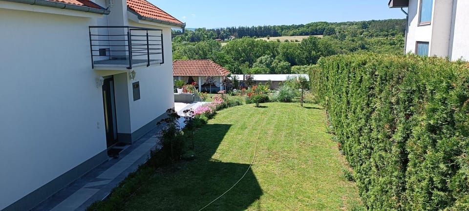 Bella vista Šumarice Apartment in Serbia