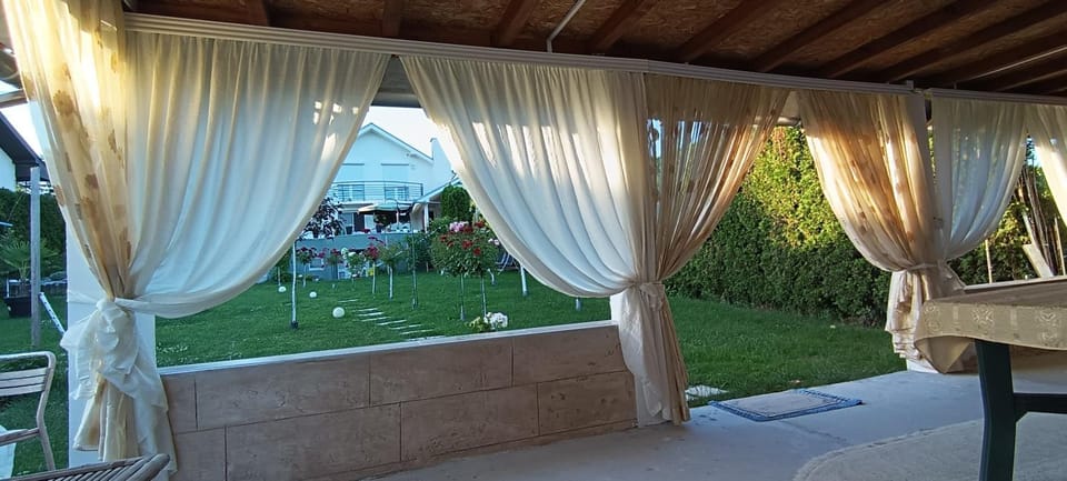 Bella vista Šumarice Apartment in Serbia