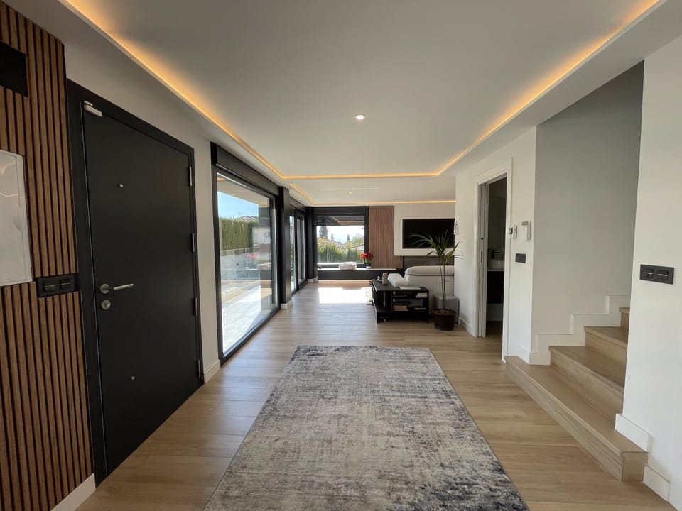 TV and multimedia, Living room, Seating area