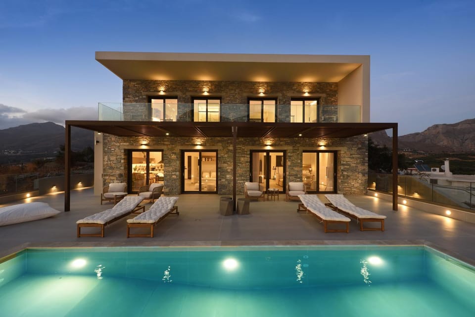 Property building, Day, Night, Natural landscape, Pool view, Swimming pool, Swimming pool, sunbed