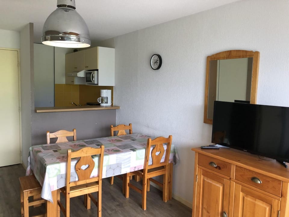 Résidence Hauts De Peyragudes Mp - T2/6pers -HAUT DE PEYRAGUDES B12- Peyresourde MAE-7551 Apartment in Occitanie