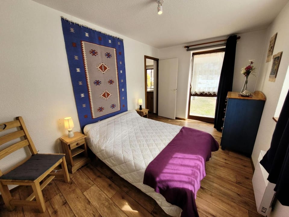 Bed, Living room, Bedroom, furniture