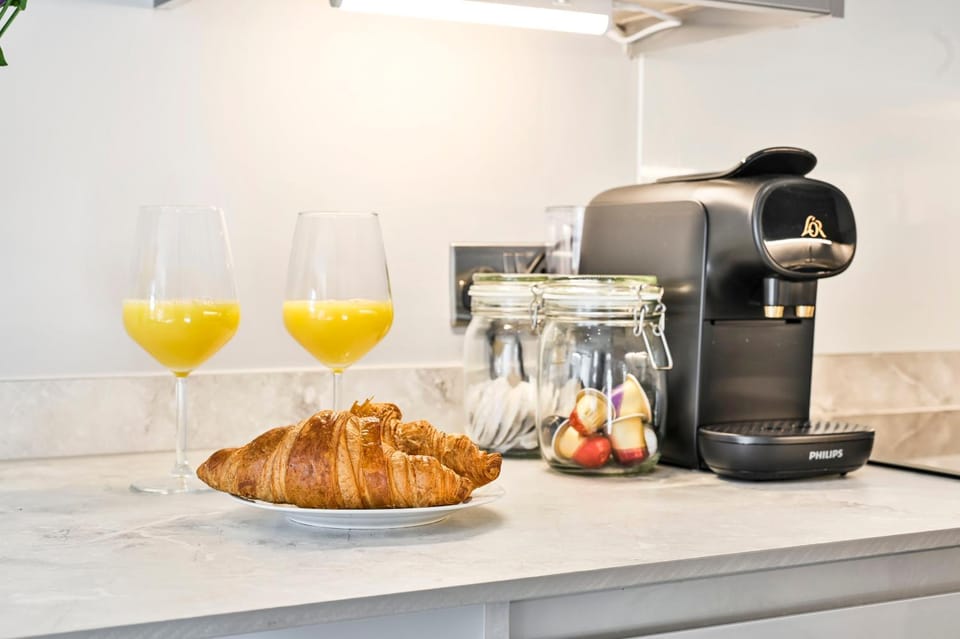 Coffee/tea facilities, Kitchen or kitchenette