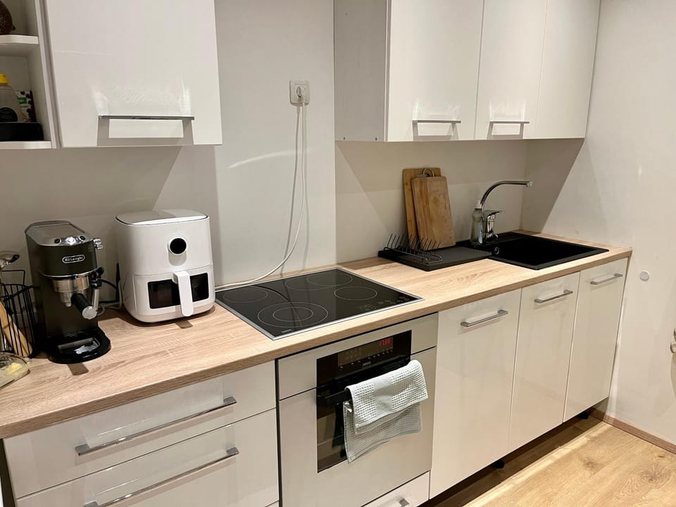 Coffee/tea facilities, Kitchen or kitchenette