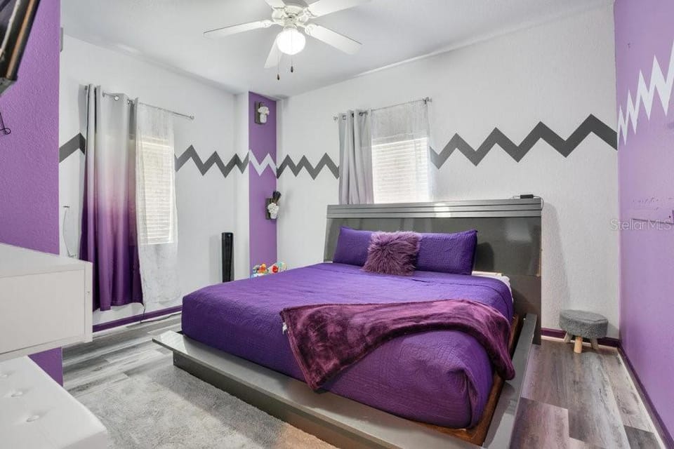 3 Bedroom Poolview Condo - Sleeps 10 - Harry Potter Themed Bedroom - 17 min to Universal Apartment hotel in Orlando