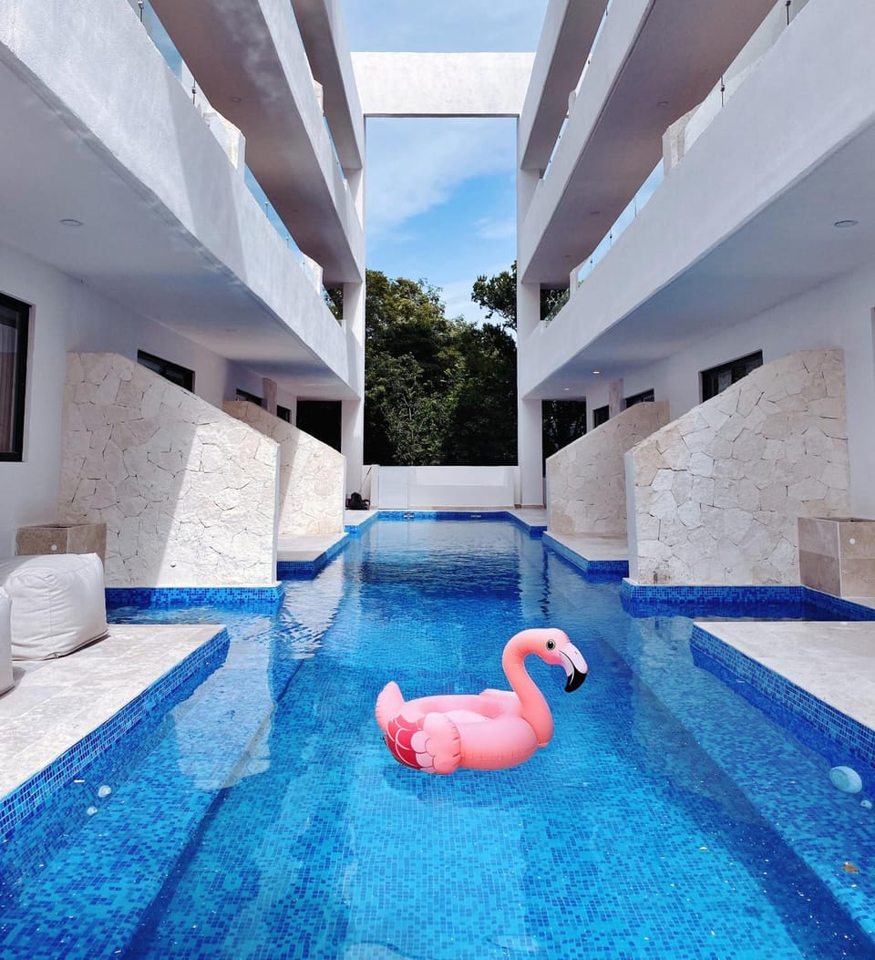 Swimming pool