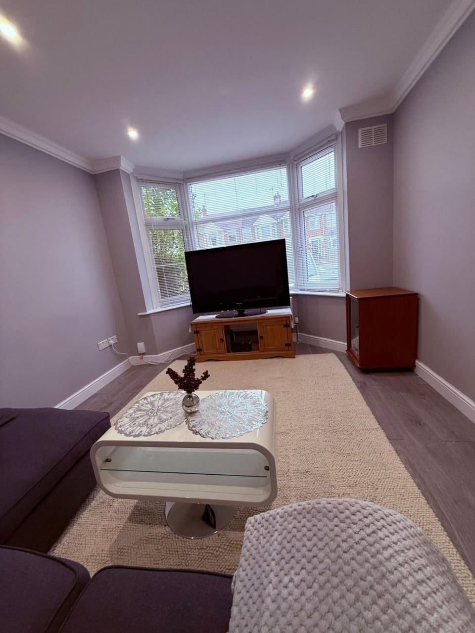Communal lounge/ TV room, TV and multimedia, Living room, Seating area, Evening entertainment