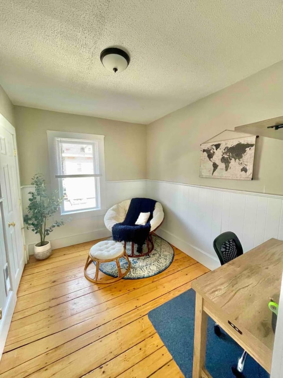 4 Corners At Amesbury Downtown Pet Friendly Apartment in New Hampshire