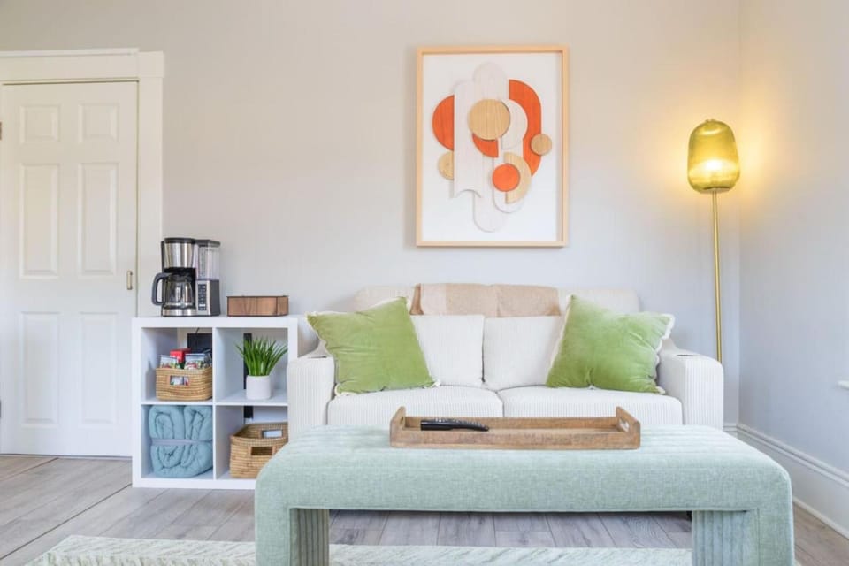 King Bed Downtown Suite Port City Stays Apartment in Portsmouth