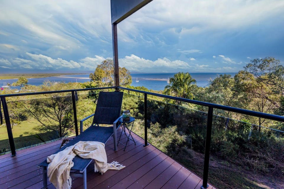 Natural landscape, Balcony/Terrace, River view