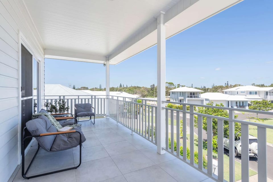 Driftwood - Oceanstays House in Yamba
