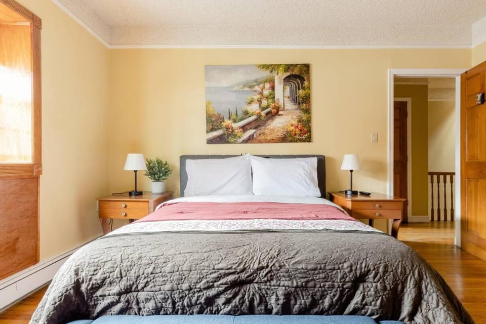 Sweet Home - Zoller Stays Apartment in Sunnyside