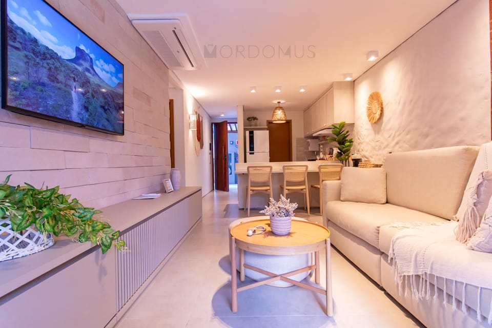 TV and multimedia, Kitchen or kitchenette, Living room, air conditioner