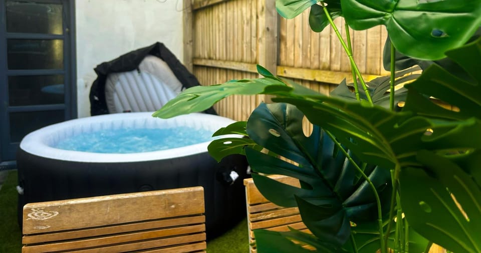 Duplex Stay With Hot Tub Opposite Stadium Apartment in Cardiff