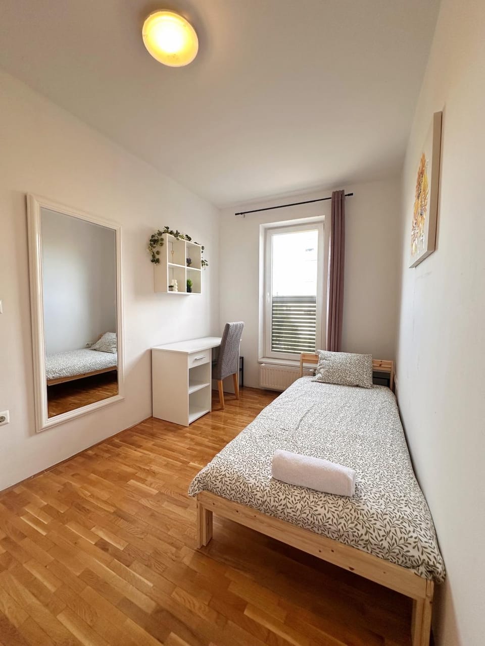 Bed, Bedroom