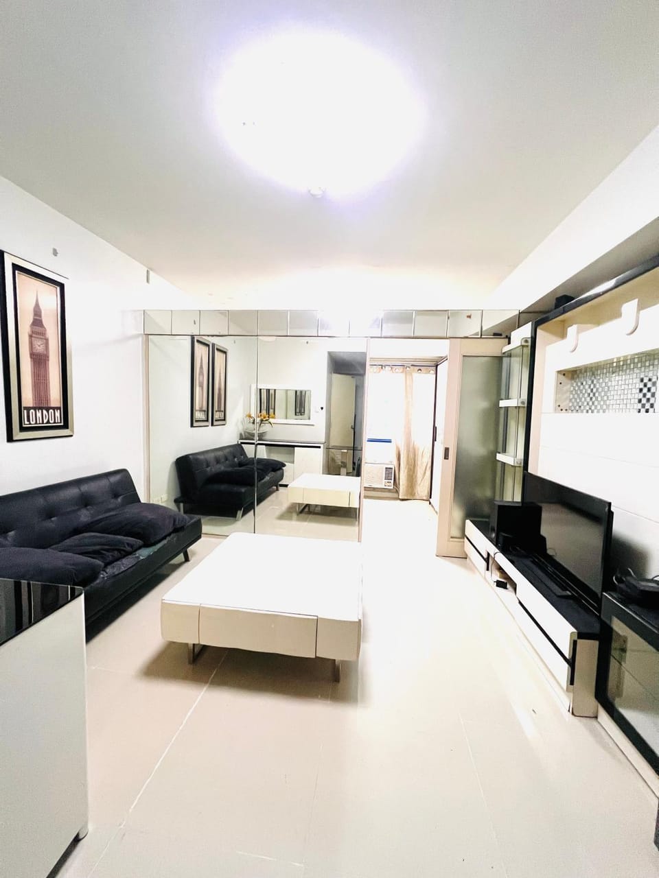 Communal lounge/ TV room, Kitchen or kitchenette, Living room, Evening entertainment