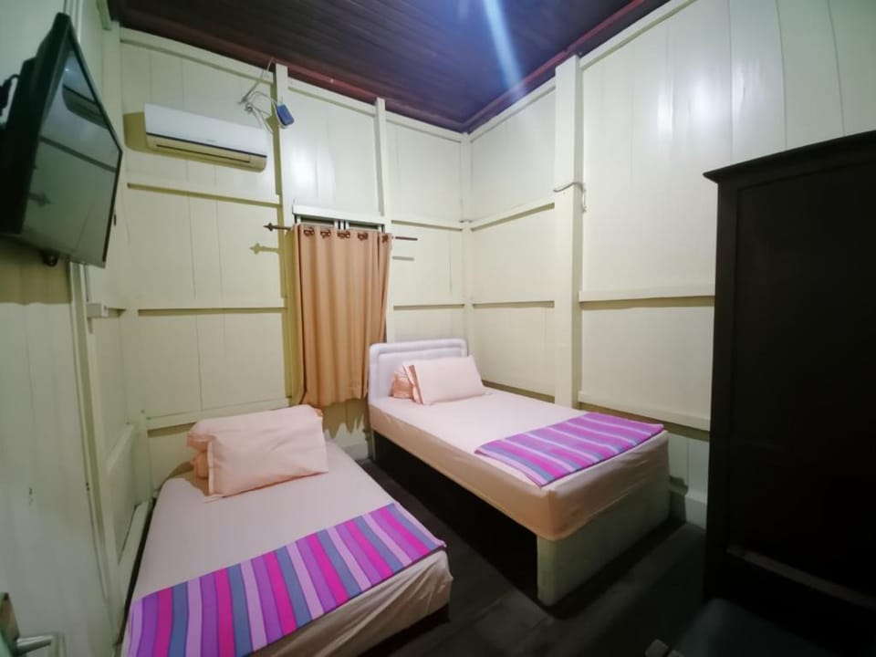 Bed, TV and multimedia, Bedroom, air conditioner