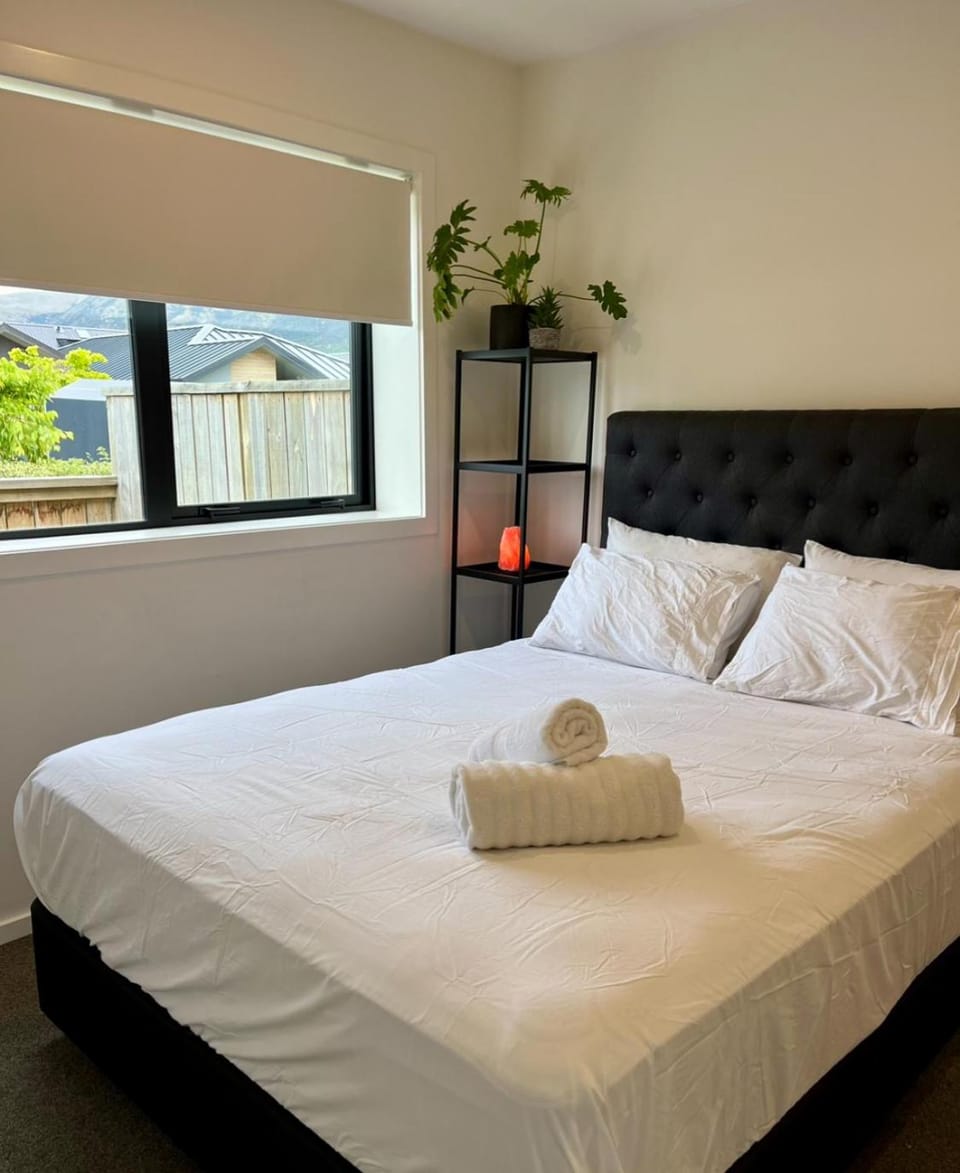 Summit View Studio Jacks Point Apartment in Otago
