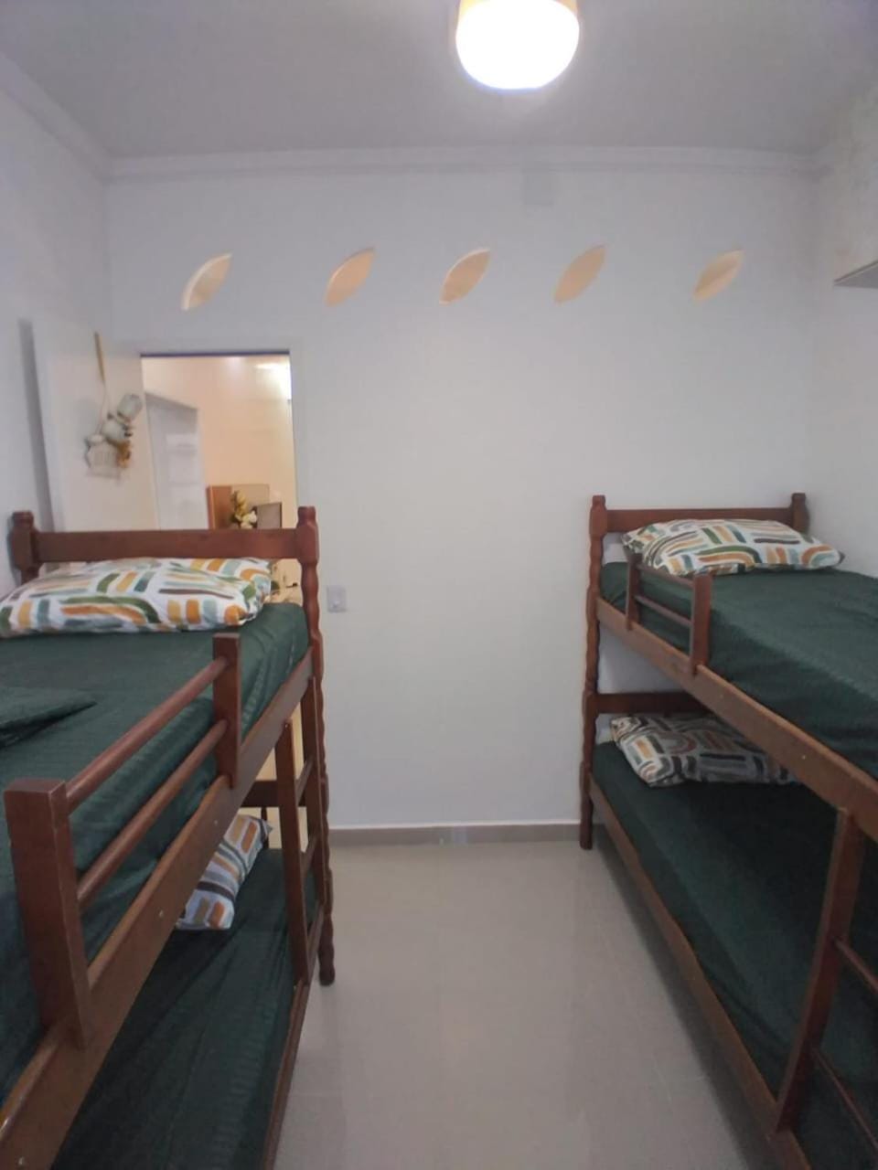 Apto há 100 m da praia Apartment in State of São Paulo