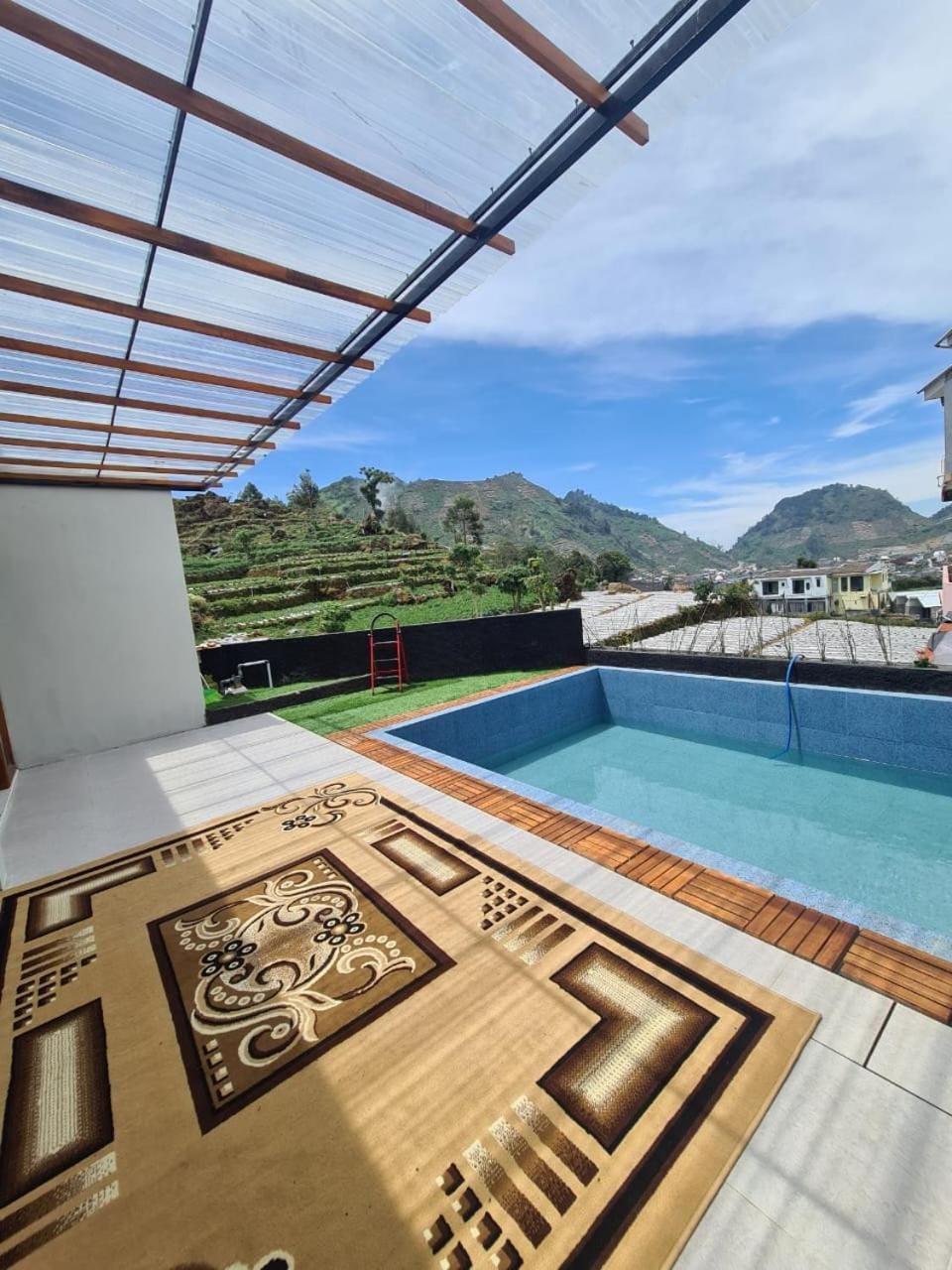 Day, Natural landscape, Mountain view, Pool view, Swimming pool, sunbed