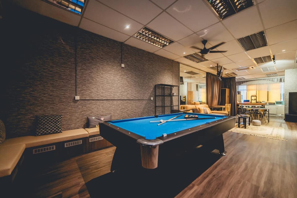 Billiard, Evening entertainment