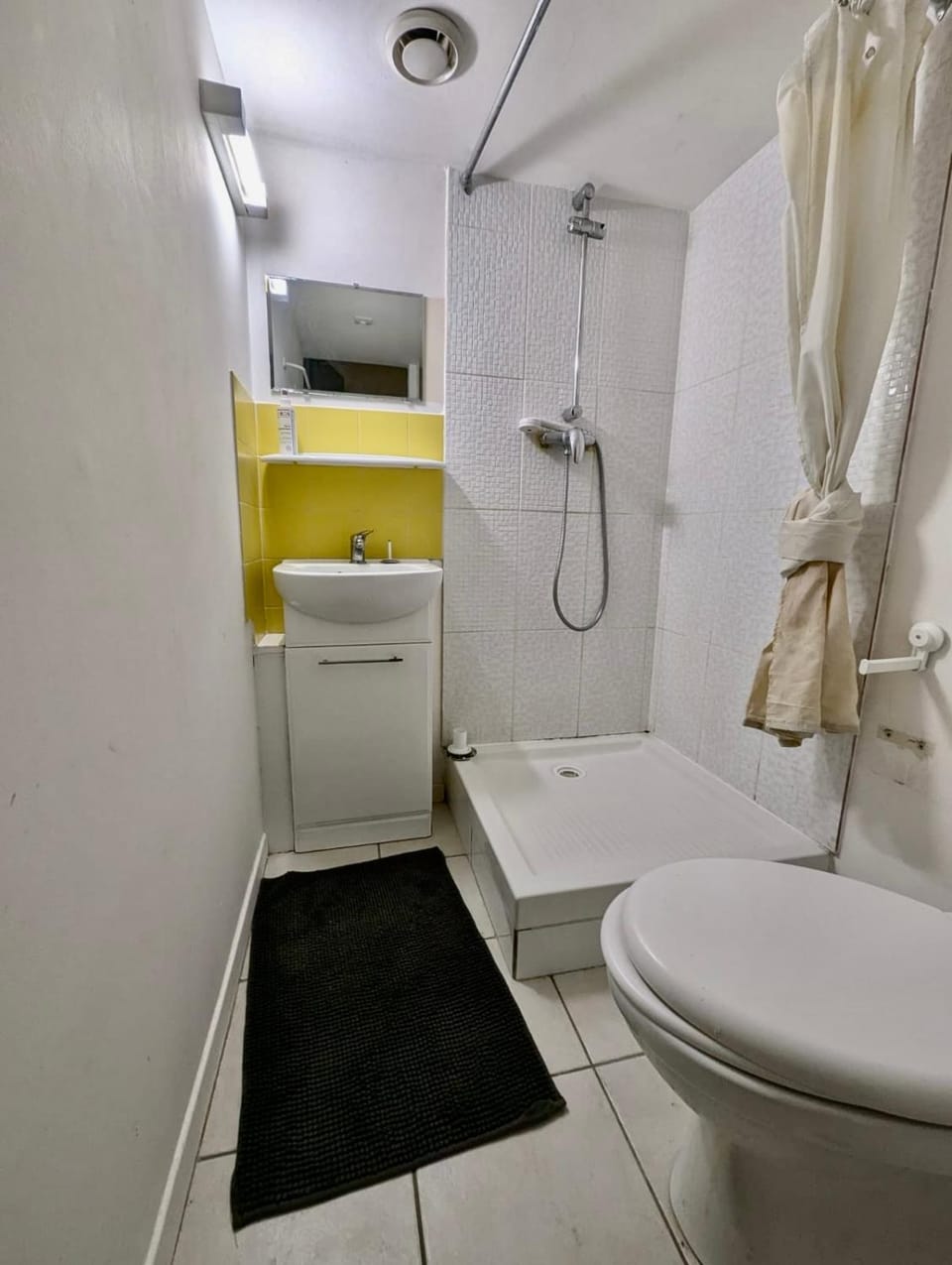 Studio Nouveau - Centre & Calme avec Wifi Apartment in Grenoble