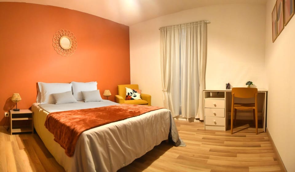 Bed, Decorative detail, Bedroom