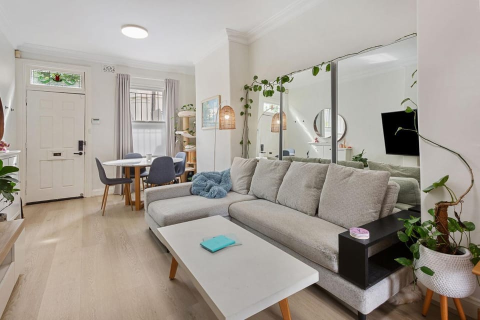 Stylish Urban Retreat in the Heart of Pyrmont House in Sydney