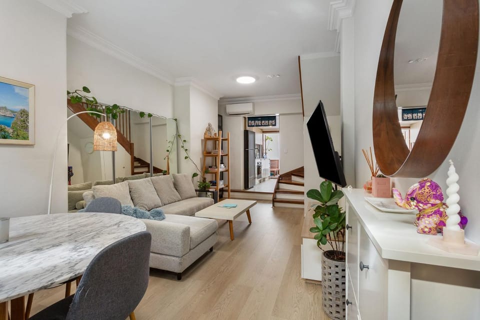 Stylish Urban Retreat in the Heart of Pyrmont House in Sydney