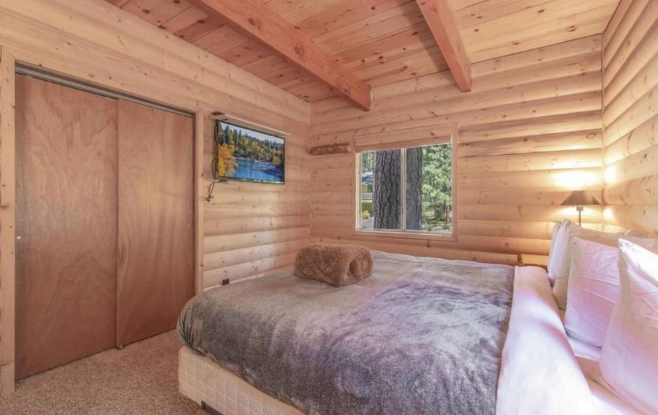 The Avalon Retreat, Huge Yard, Patio & BBQ, Firepit House in Big Bear