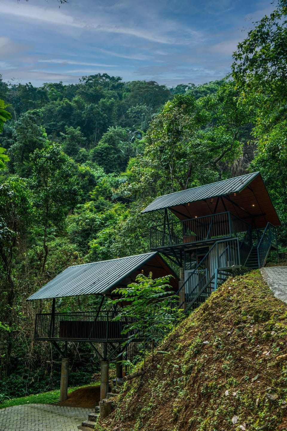 Property building, Restaurant/places to eat, Mountain view