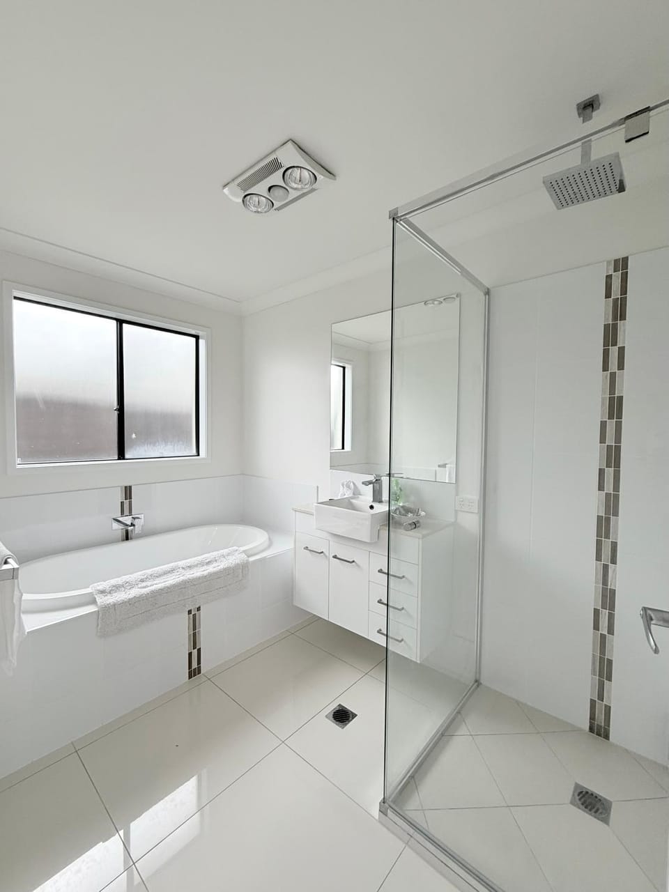 Large 4-Bedroom Home in Pİmpama - Easy Access to Theme Parks House in Pimpama