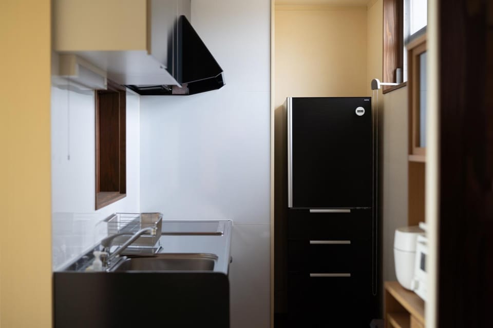 Kitchen or kitchenette, kitchen