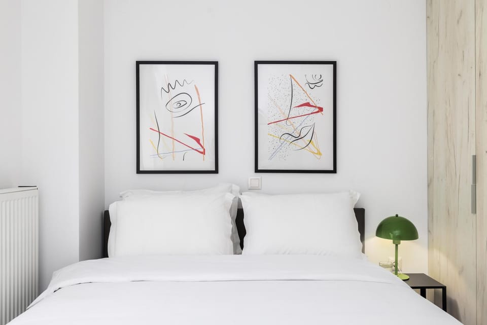 Bed, Decorative detail, Bedroom