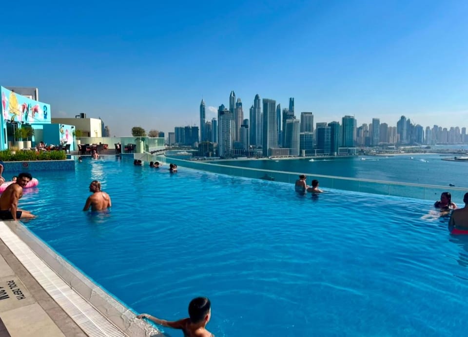 City view, Pool view, Swimming pool